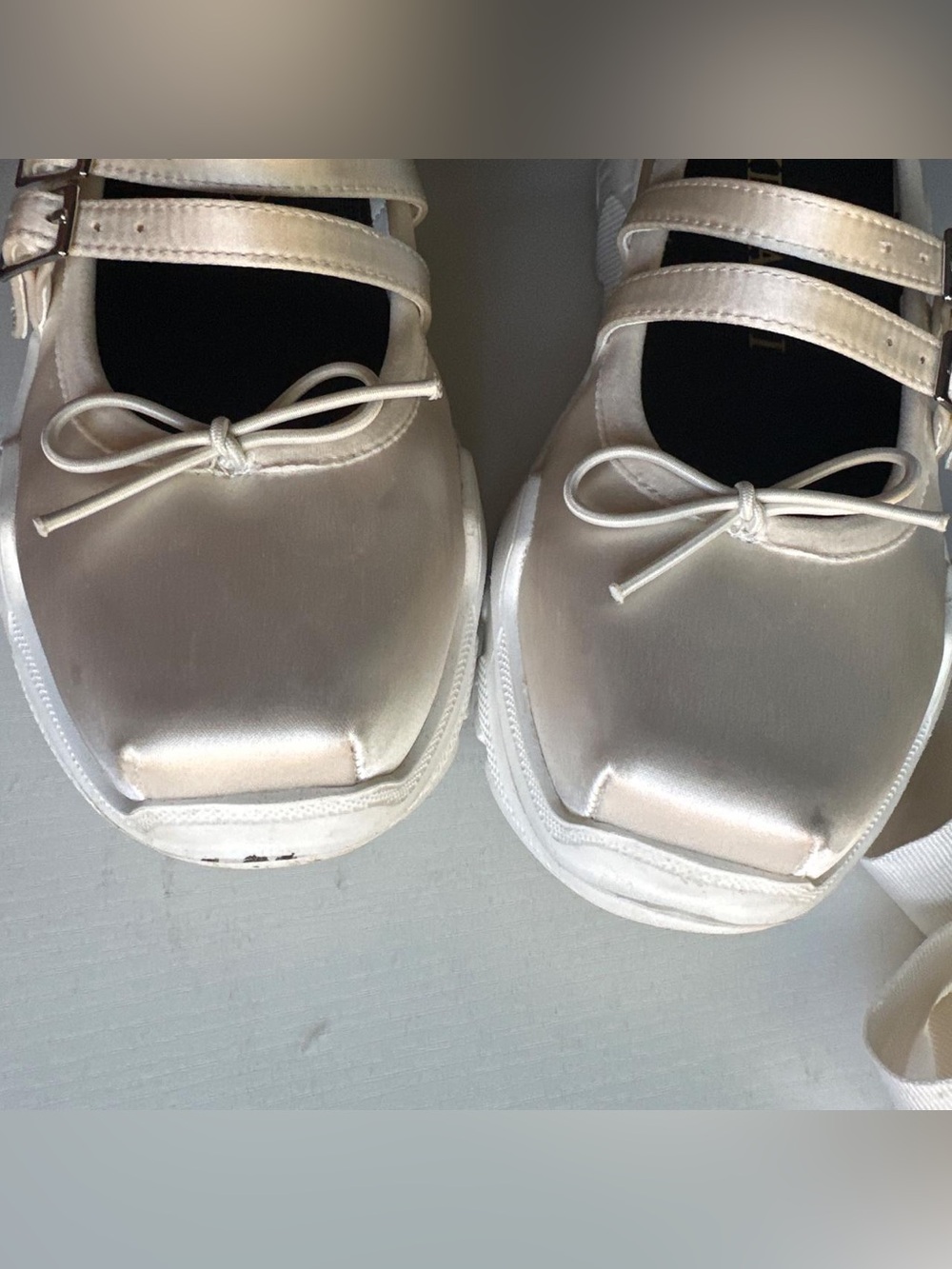 AKIKOAOKI Giselle ivory ballet sneakers - Picture 3 of 6